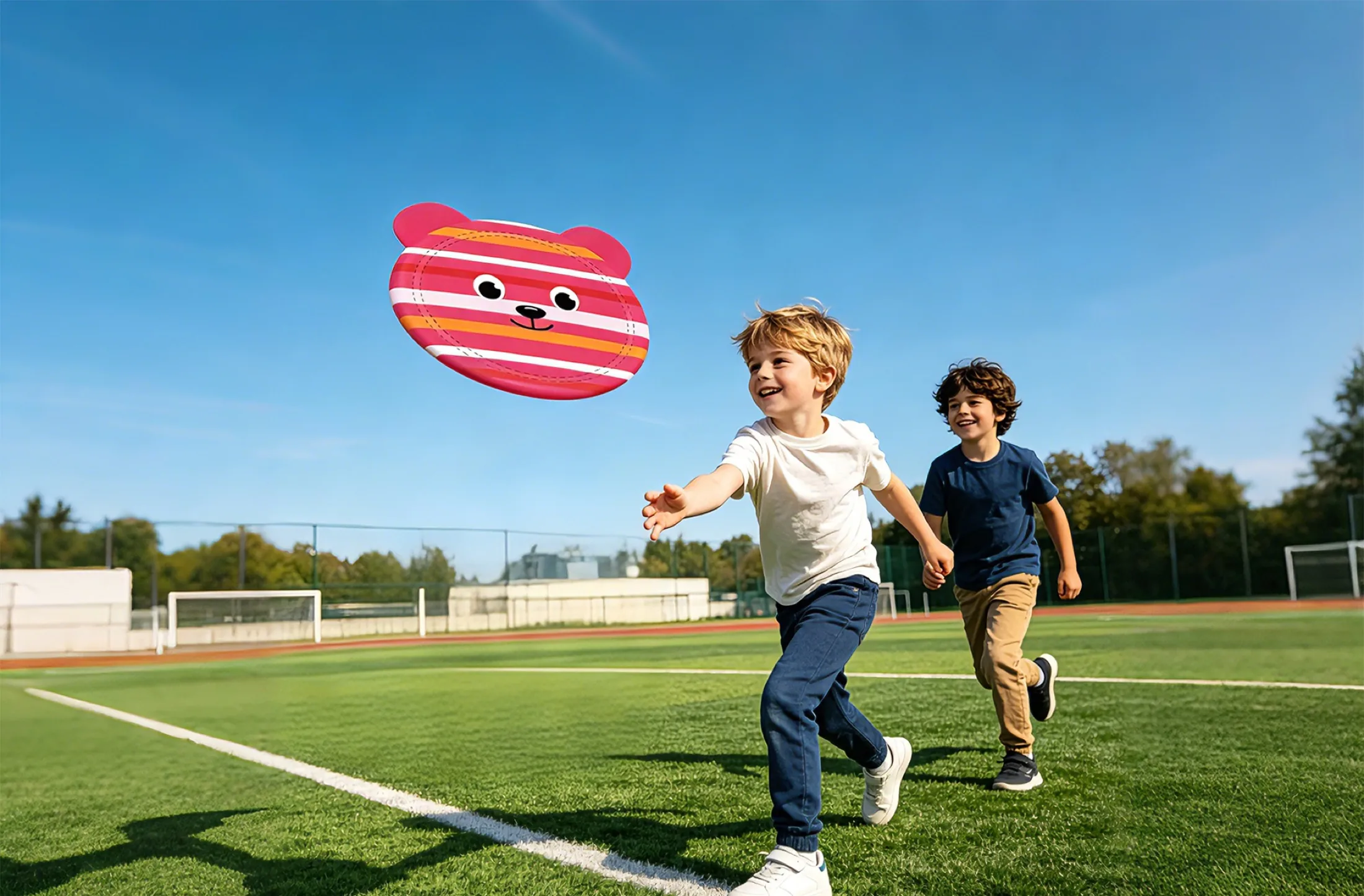 Animal shaped neoprene frisbee for outdoor games